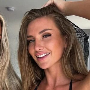 modeldeelee