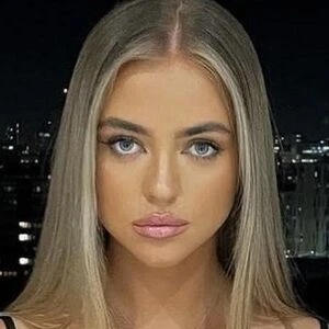 Phoebe Rose