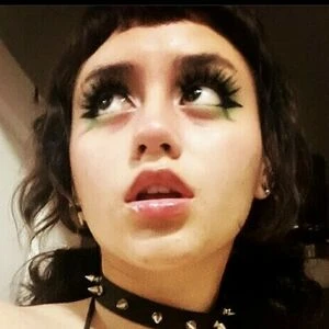 crosseyedivy