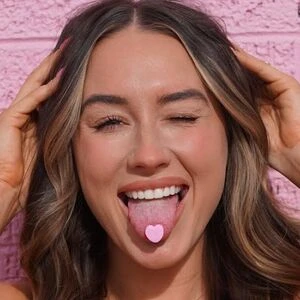 Chloe Gottschalk