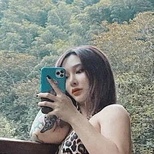 Song Yuxin Hitomi