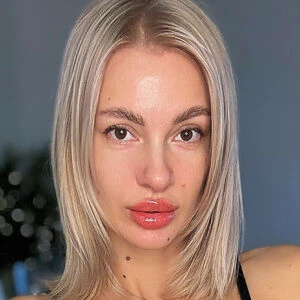 Alina Hart