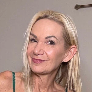Elizabeth Resnick