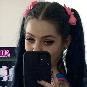 Lily Thot