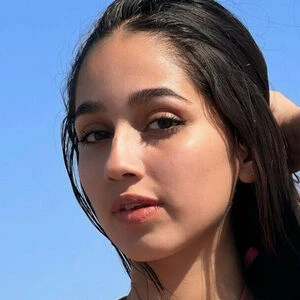 Ana Lavariega