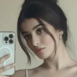 aaniasharmaa