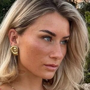 Lena Ajoy