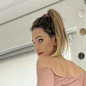 maggy_legs