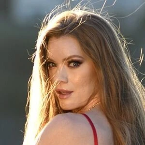 Erin Everhart