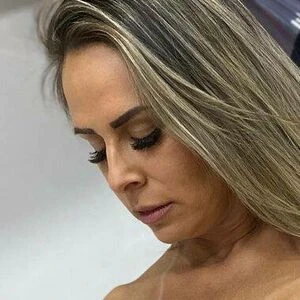 Aline Simony