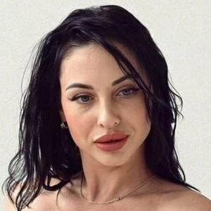 dirty_emma