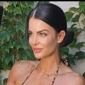 Stefanie Gold