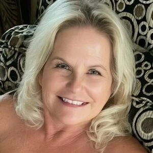 Hotwifecandy