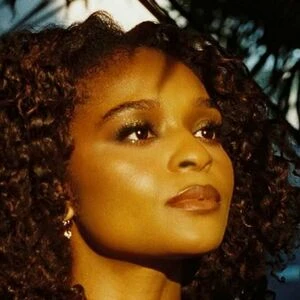 Dominique Thorne