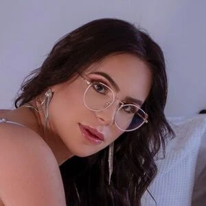 kendalbrunette