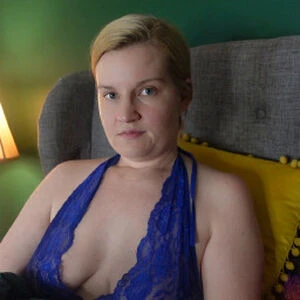 Sexyblonde69xx