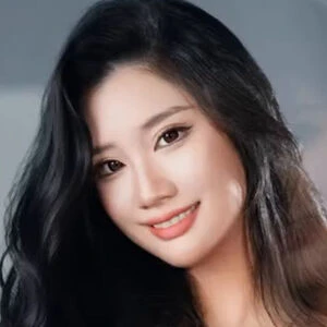 Daphne Cui
