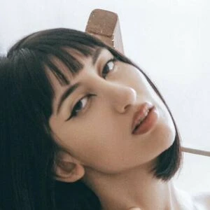 petite_thrash