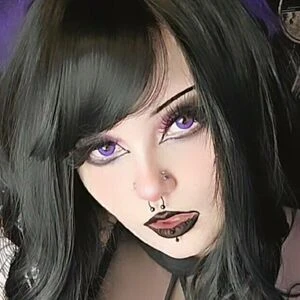 graveyardbabe1031
