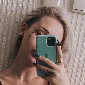 breenicoleexo