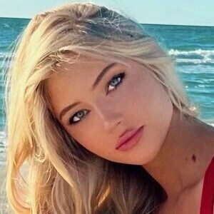 Victoria Rozmajzl