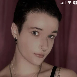 gothgymgirly