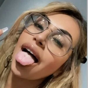 nikki_the_gemini