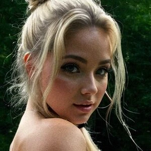 Emmy Lou