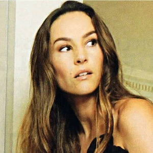 Vanessa Demouy