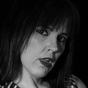 montse_swinger