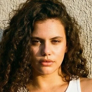 Maria Eduarda Corrêa