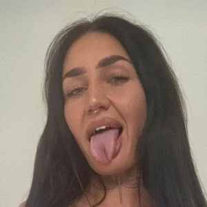 Holly Lauren 2.0