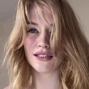 Emma Lov2