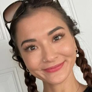 lovelyqueenaria