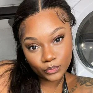 Riiah.Rosae
