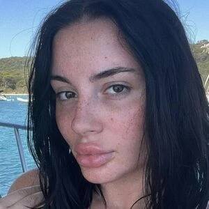Glamgoomi