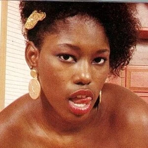 Ebony Ayes