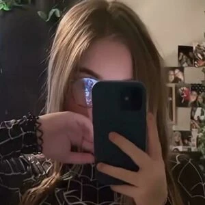 Hailey Frizzell 1