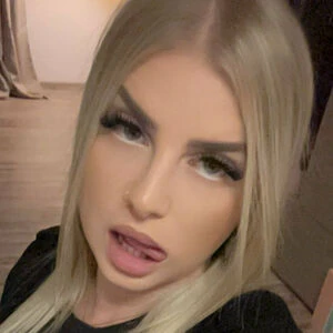 Holly Mills