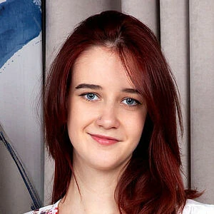 Kira Holmes
