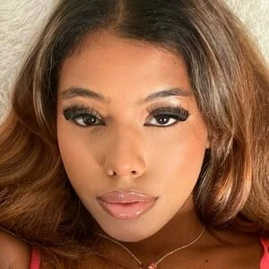 tharealbarbiegirl