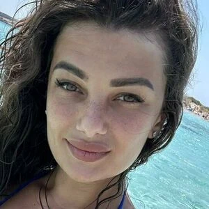 eva_hi