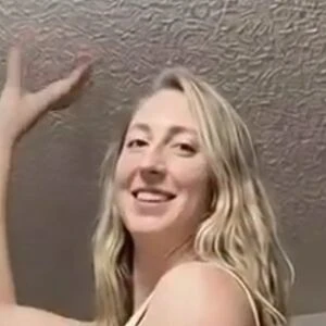 Maddy J Warner