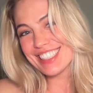 Clairebrooksxo