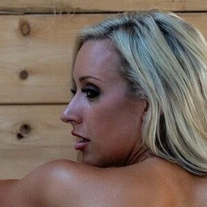 Ashley Lundqvist