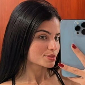 Isadora Oliver