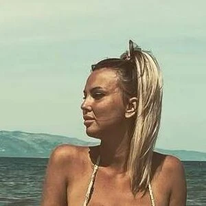 MAD_QUEEN