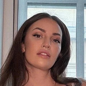 Erika Bankss