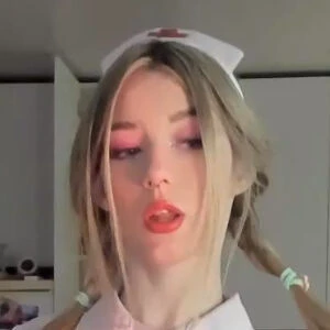 mia_gothh