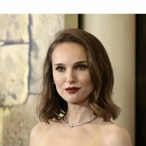 Natalie Portman - Simp Chat